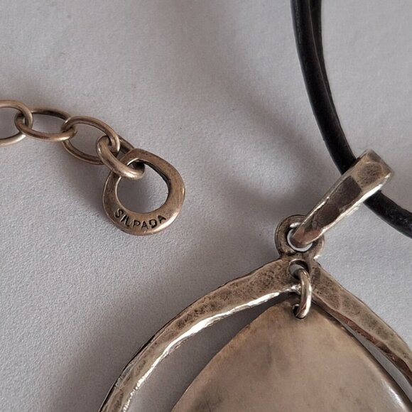 EUC Silpada N1440 Sterling Silver & Black Leather Disc / Teardrop Pendant Neckla - Picture 6 of 7